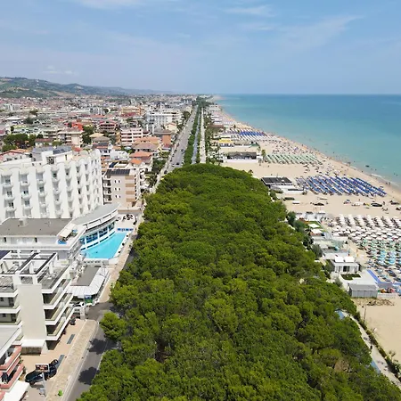 Appart hôtel Pineta Mare